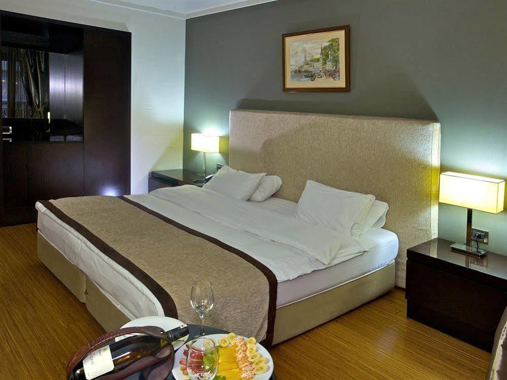 Boutique Riva Hotel Истанбул Екстериор снимка