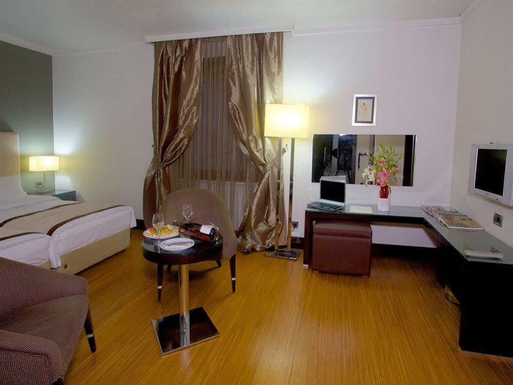 Boutique Riva Hotel Истанбул Екстериор снимка