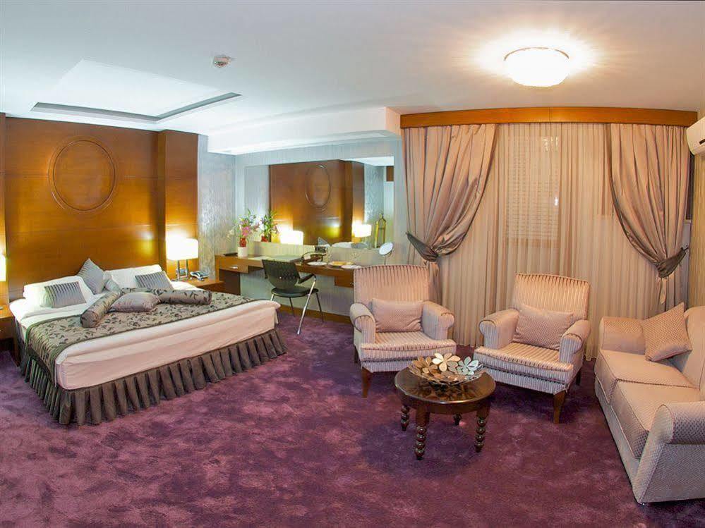 Boutique Riva Hotel Истанбул Екстериор снимка