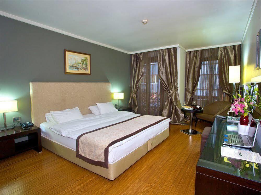 Boutique Riva Hotel Истанбул Екстериор снимка